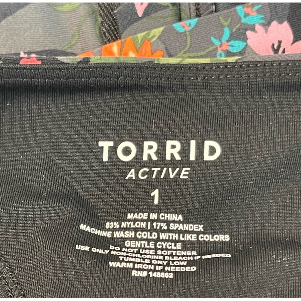 Torrid Floral Camo Activewear Two Piece Set NWT SZ 1X (14-16) - Picture 11 of 16